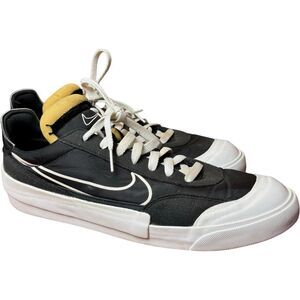 Nike Men's Black and Grey Trainers